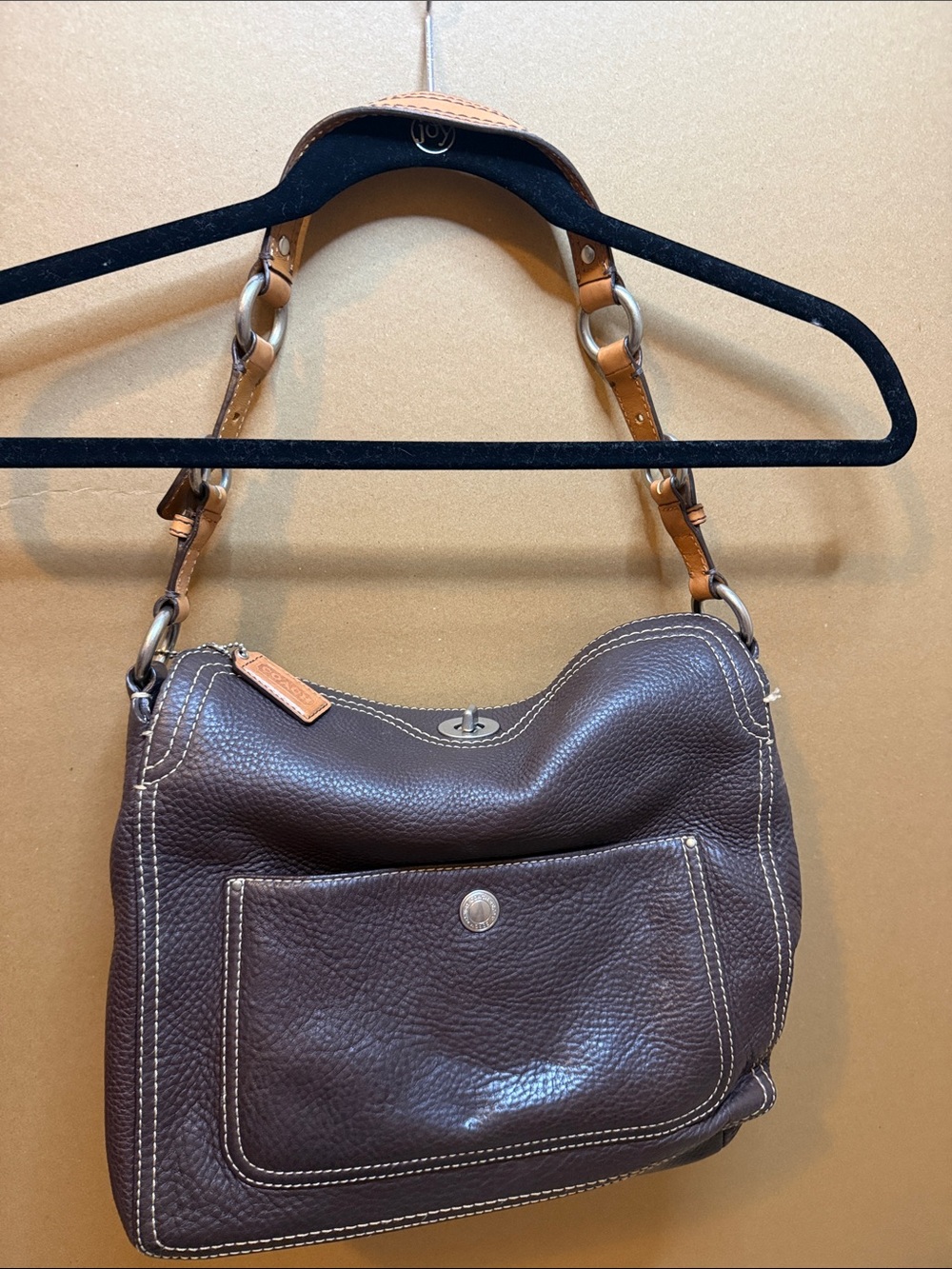 Coach Brown Pebbled Chelsea Leather Shoulder Bag with Contrast Stitching - Picture 4 of 11